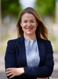 © Thomas Faust

Prof. Dr. Buengeler fordert als logische Konsequenz der Ergebnisse der Studie, junges Alter als Diskriminierungsgrund zu diskutieren. 